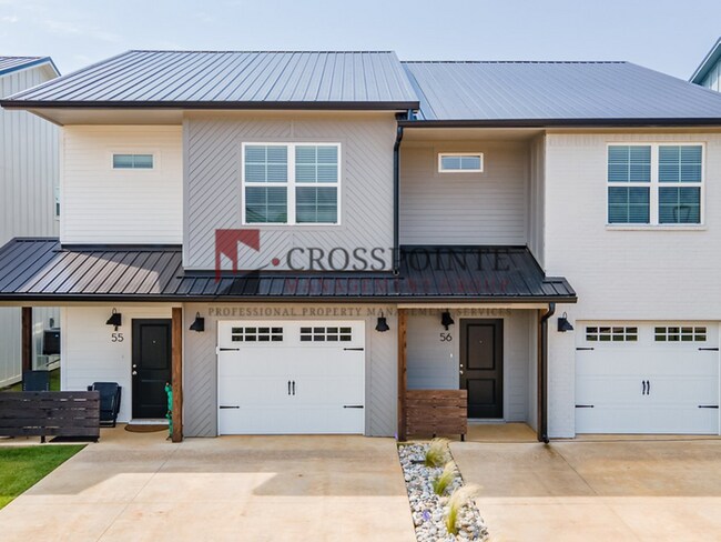 Foto del edificio - NOW OFFERING FIRST MONTH FREE W/ 12 MONTH LEASE - Luxury 3 Bedroom 2.5 Bath Townhome in Bullard, TX!