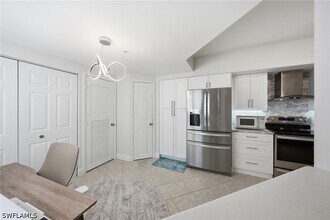 Building Photo - 4950 Deerfield Way