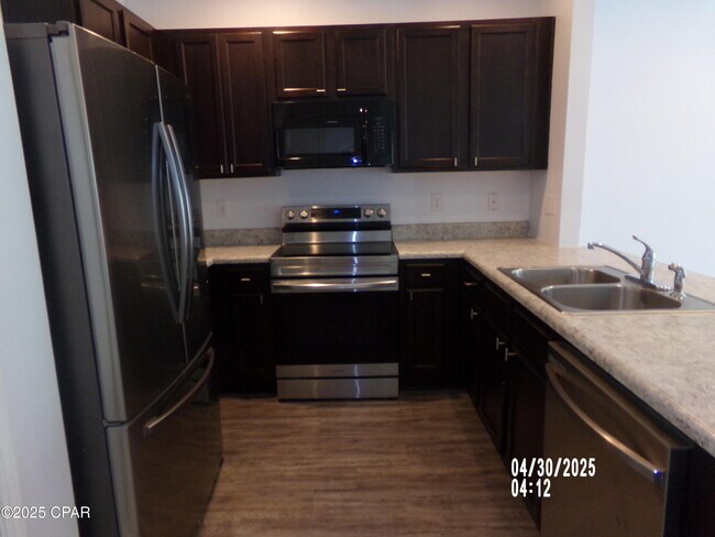 Foto del edificio - 5836 Callaway Cir