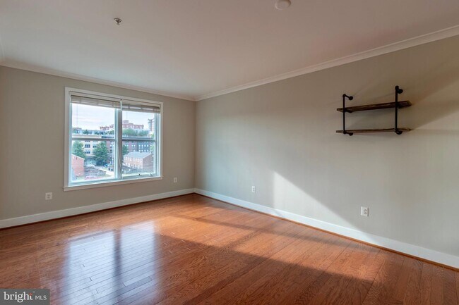 Building Photo - 815 N Patrick St
