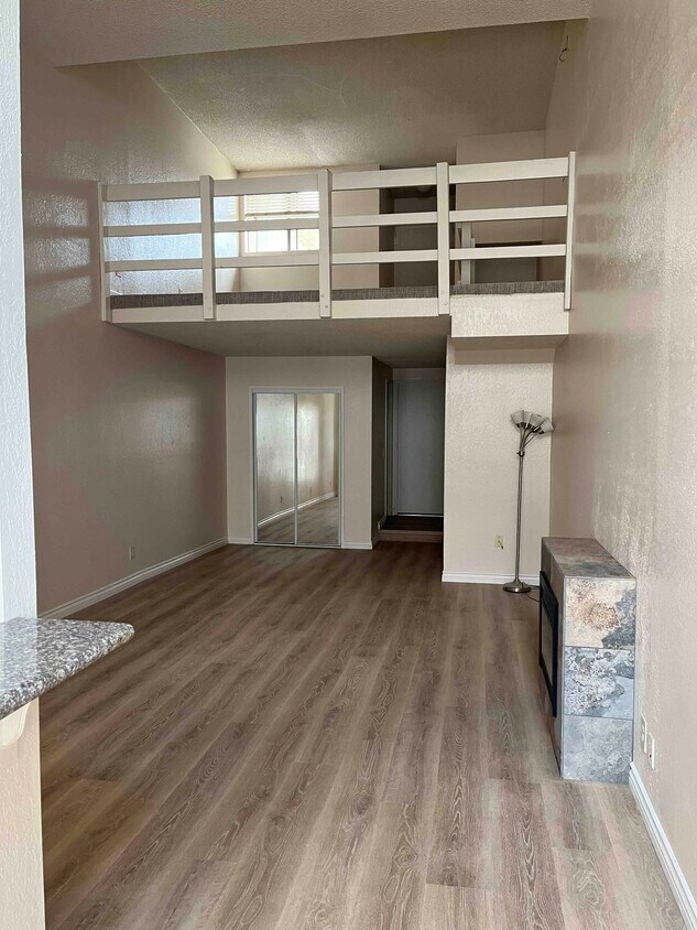 Foto principal - 616 Veteran Ave