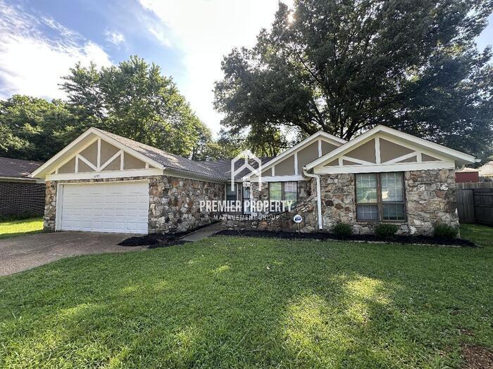 Foto principal - 3292 Hulon St