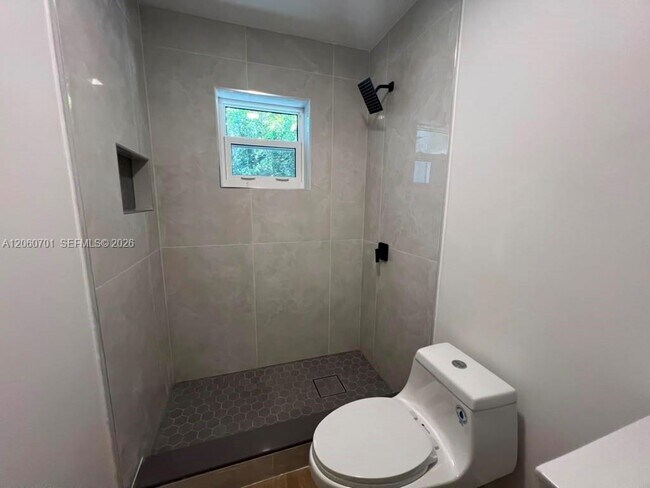 Foto del edificio - 1239 SW 22nd Ave