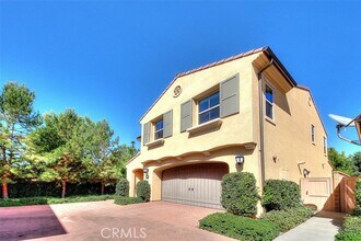 Building Photo - 46 Larkfield