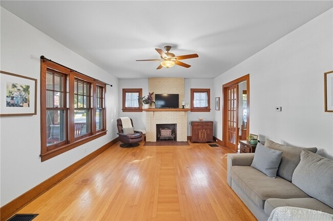 Foto del edificio - 518 Irving Ave