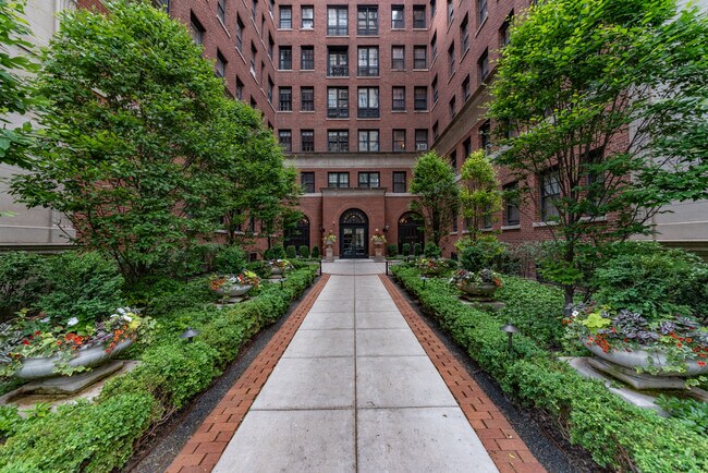 Foto del edificio - 400 W Deming Pl