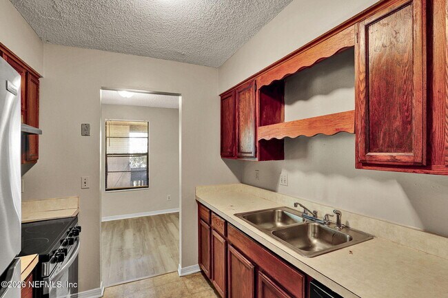 Foto del edificio - 476 Bentwood Ln