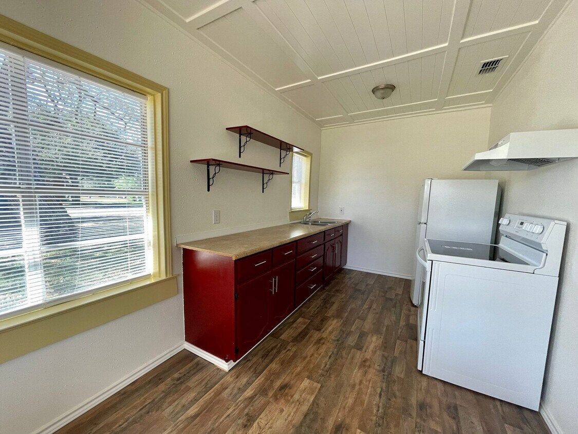 741 E De Soto Ave Unit 1, Alamo, TX 78516 Apartments in Alamo, TX