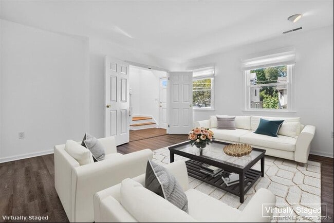 Building Photo - 55 Locust St