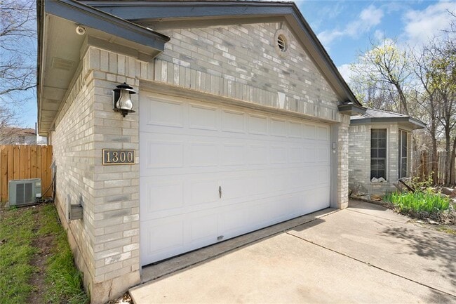 Building Photo - 1300 Manley Way