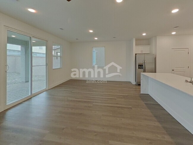 Foto del edificio - 5812 Fly Fisher St