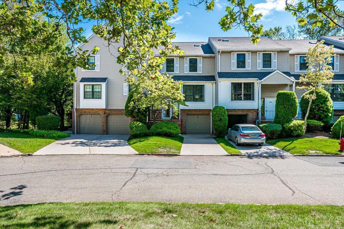 Foto principal - 3902 Springbrook Dr