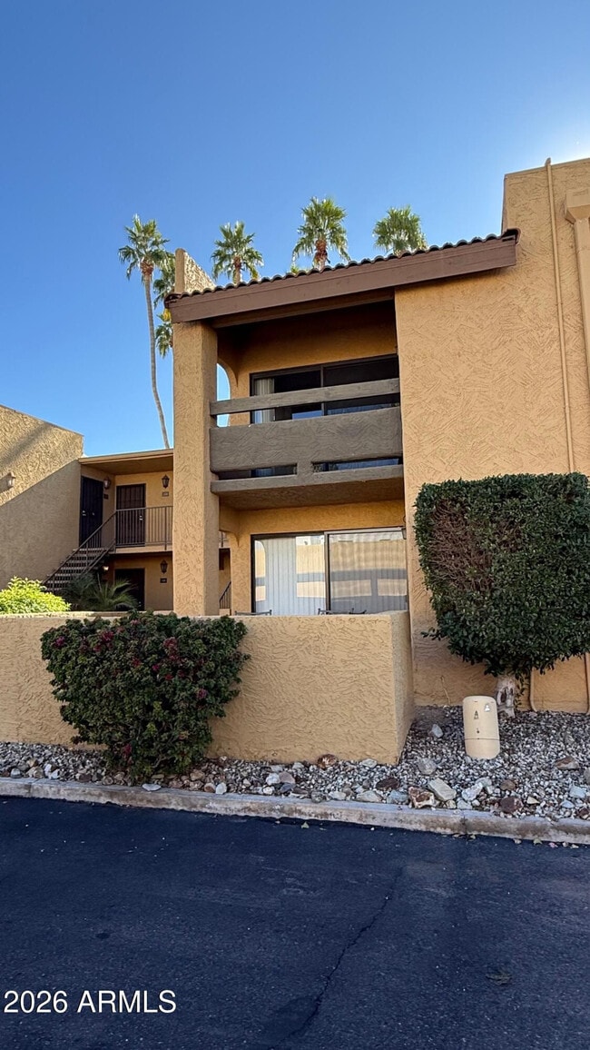 Building Photo - 8500 E Indian School Rd