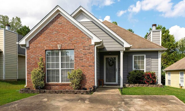 Foto del edificio - 134 Mayfair Ln