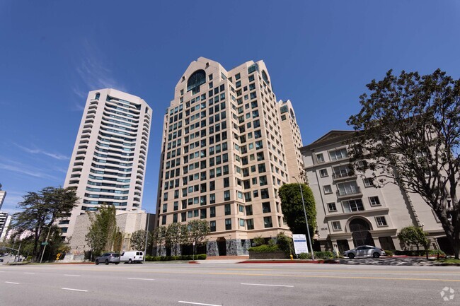 Building Photo - 10520 Wilshire Blvd