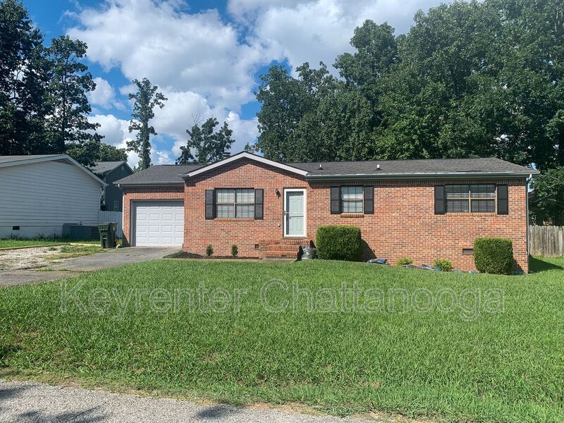 Foto principal - 8307 Iris Dr