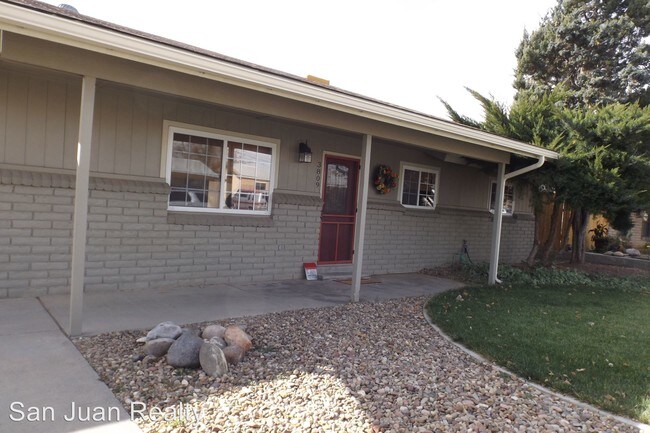 Building Photo - 3 br, 2 bath House - 3809 Country Club