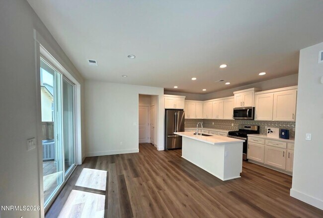 Foto del edificio - 1365 Vine Gate Rd