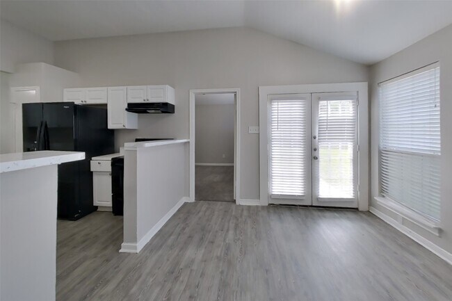 Foto del edificio - 18311 Autumn Trails Ln