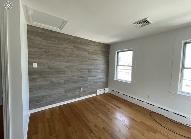 Unfurnished bedroom - 12 Garfield St