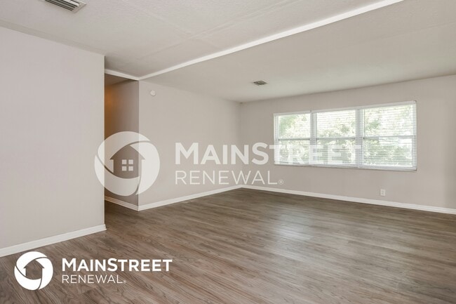 Building Photo - 2409 Straker Ct