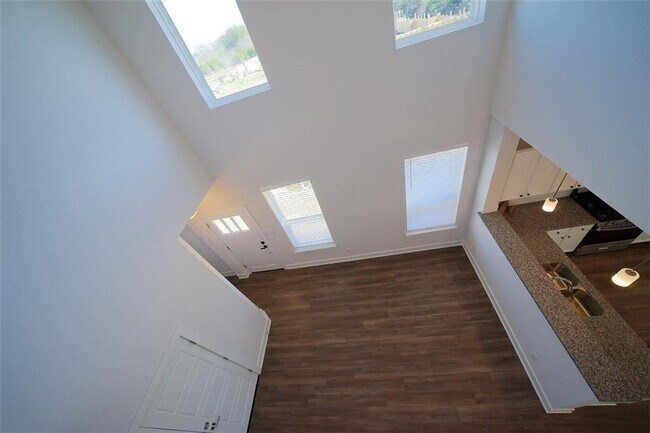 Foto del edificio - 162 Elisha Dr