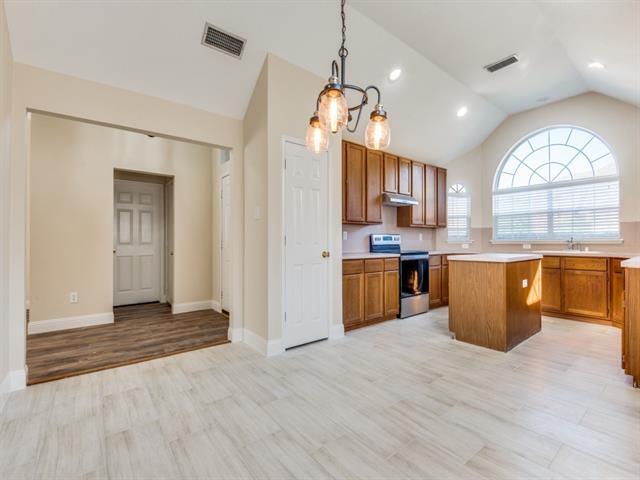 Foto del edificio - 2336 Red Maple Rd