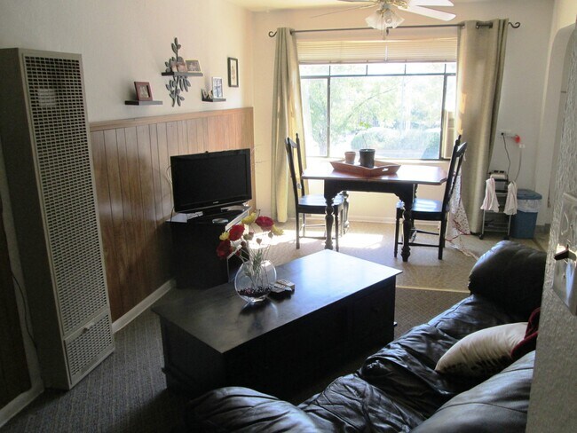 Photo - 425 Coffman St Apartment