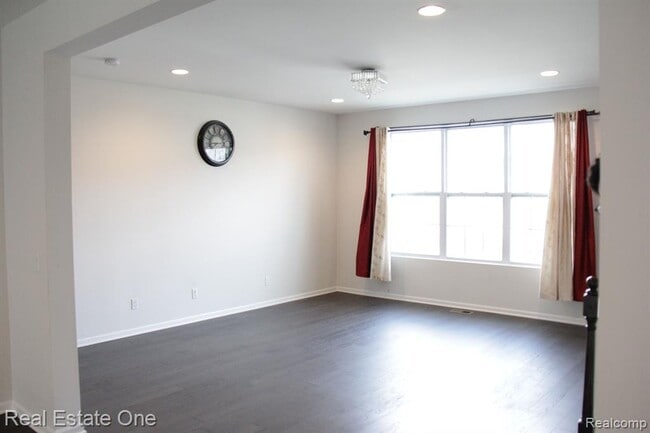 Building Photo - 47757 Alden Terrace N