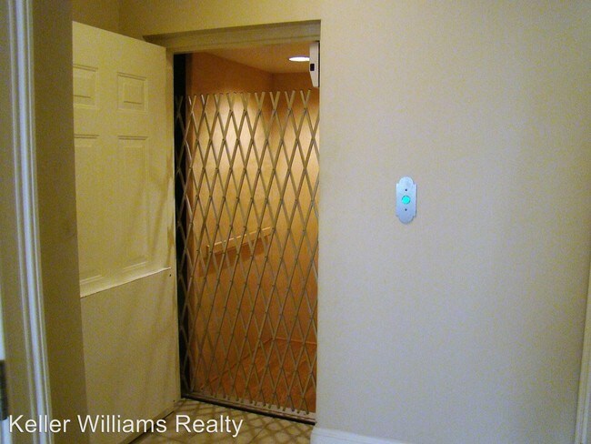 Foto del edificio - 6414 Sunset Bay Cir
