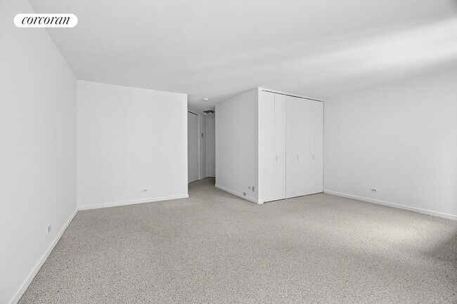 Foto del edificio - 145 E 48th St