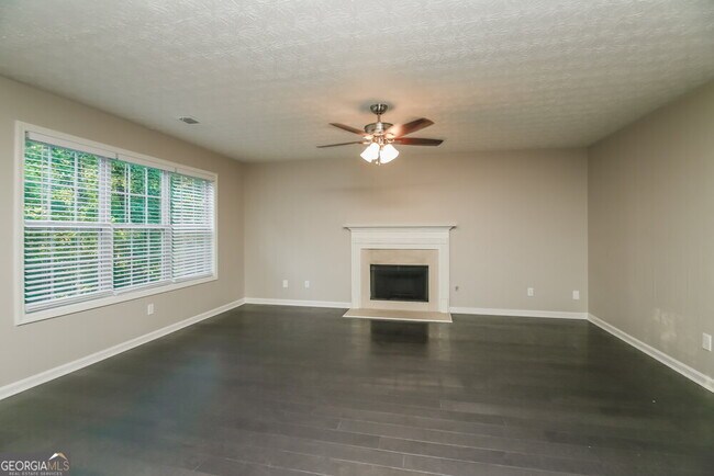 Building Photo - 369 Kades Cove Dr