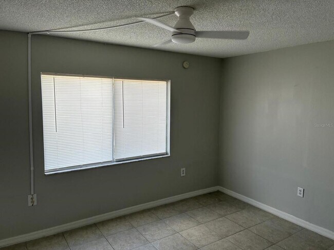 Foto del edificio - 378 48th Ave N