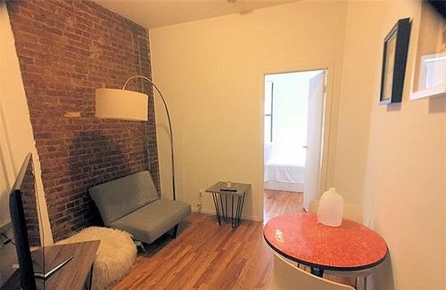 Building Photo - 99 Macdougal St