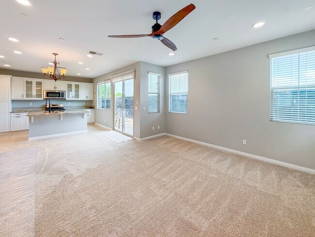 Building Photo - Spacious 4BR/3BA Home in Ocean View Hills