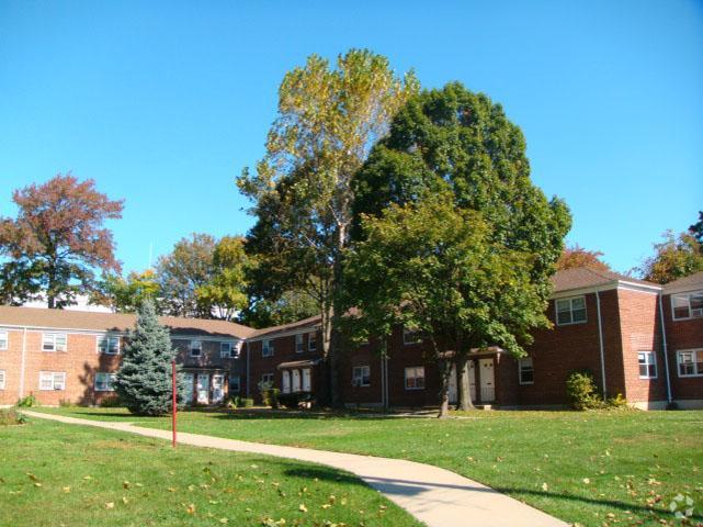 Primary Photo - Grymes Hill Apartments