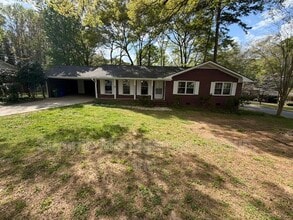 Building Photo - 200 Indian Creek Dr