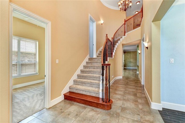 Building Photo - 1320 Terrace Dr