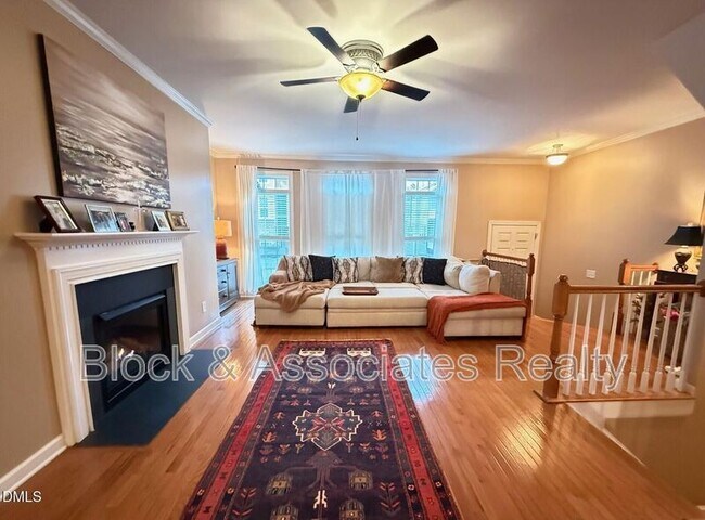 Foto del edificio - 4008 Abbey Park Way