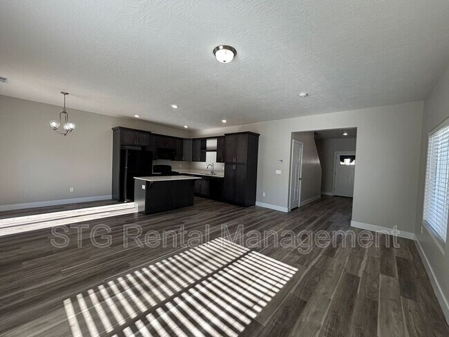 Foto del edificio - 1509 W Topaz Dr