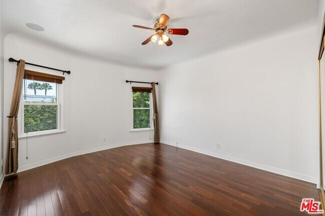 Building Photo - 8283 4th St