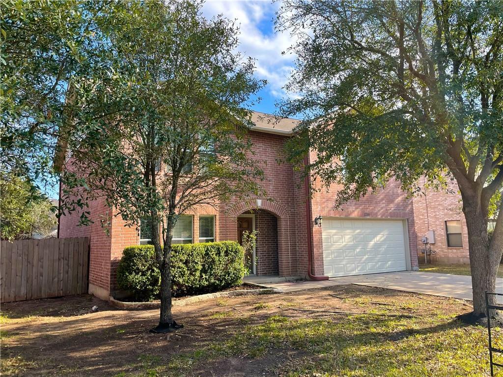 Foto principal - 2200 Pena Blanca Dr