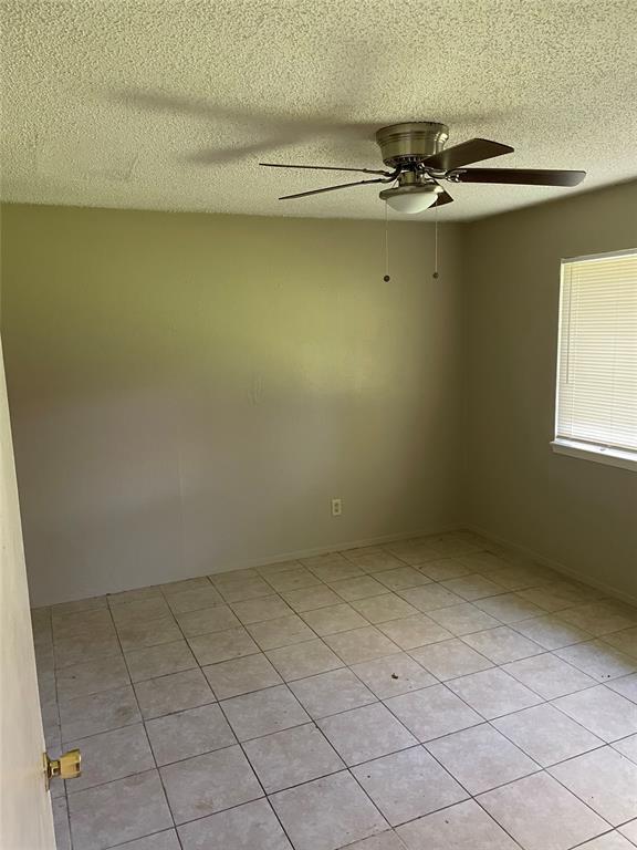 Foto del edificio - 4704 Lambs Ln