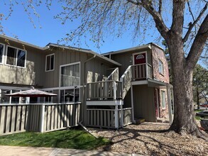 Building Photo - 857 S Van Gordon Ct