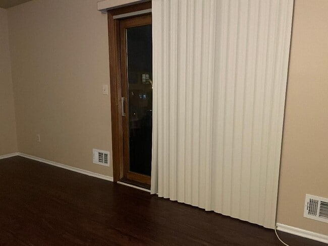 Building Photo - 13 Bordenshire Dr