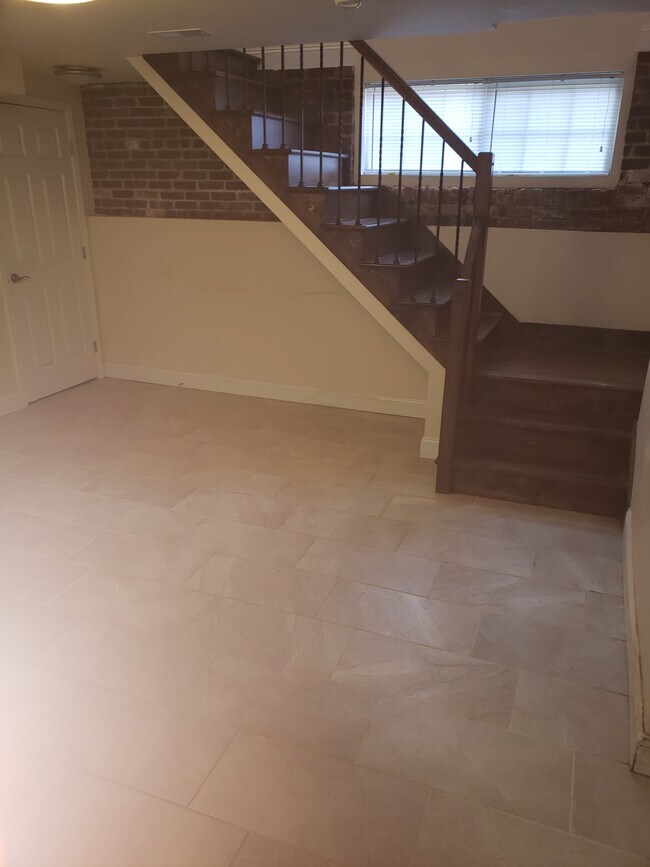 Nivel inferior terminado. - 74 N 22nd St