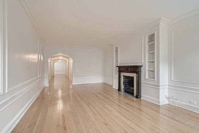 Foto del edificio - 6700 S Crandon Ave