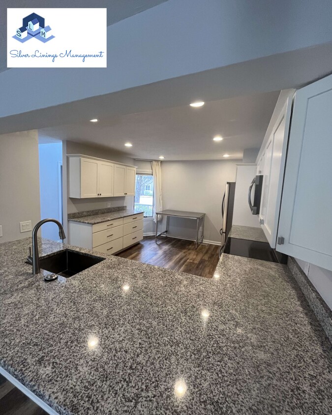 Foto principal - 78 Pointe Rok Dr