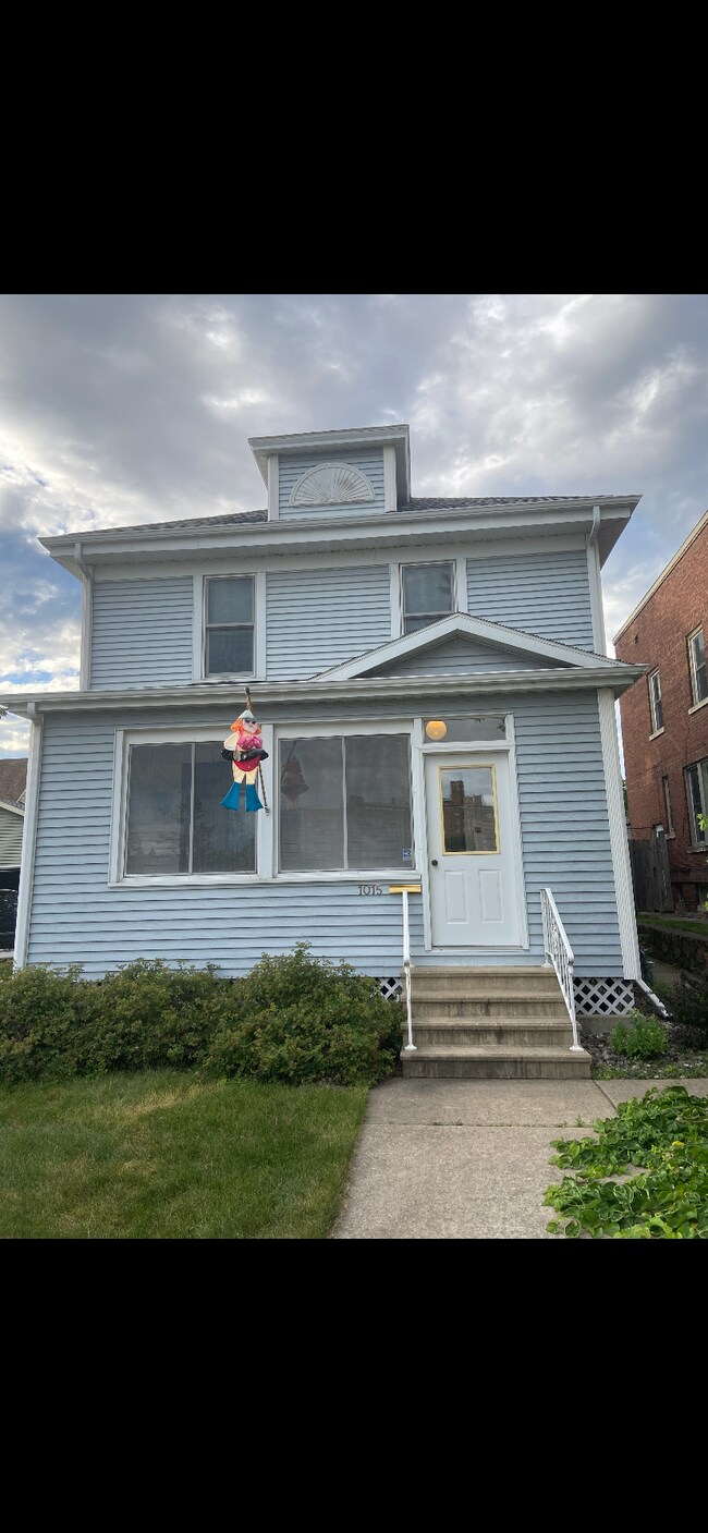 Front of home - 1015 Division St