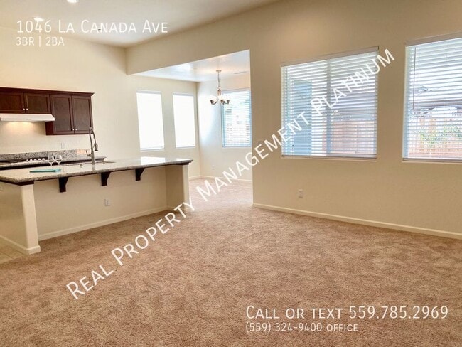 Building Photo - 1046 La Canada Ave